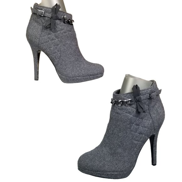 Platform stiletto ankle booties size 7.5 gray quilted - Picture 2 of 12